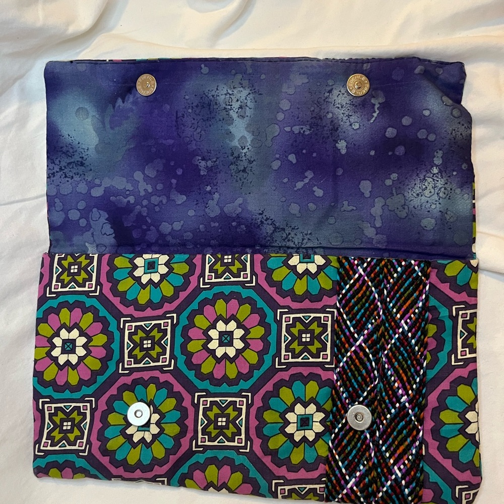 Multicolor Patterned Clutch - Picture 2 of 2
